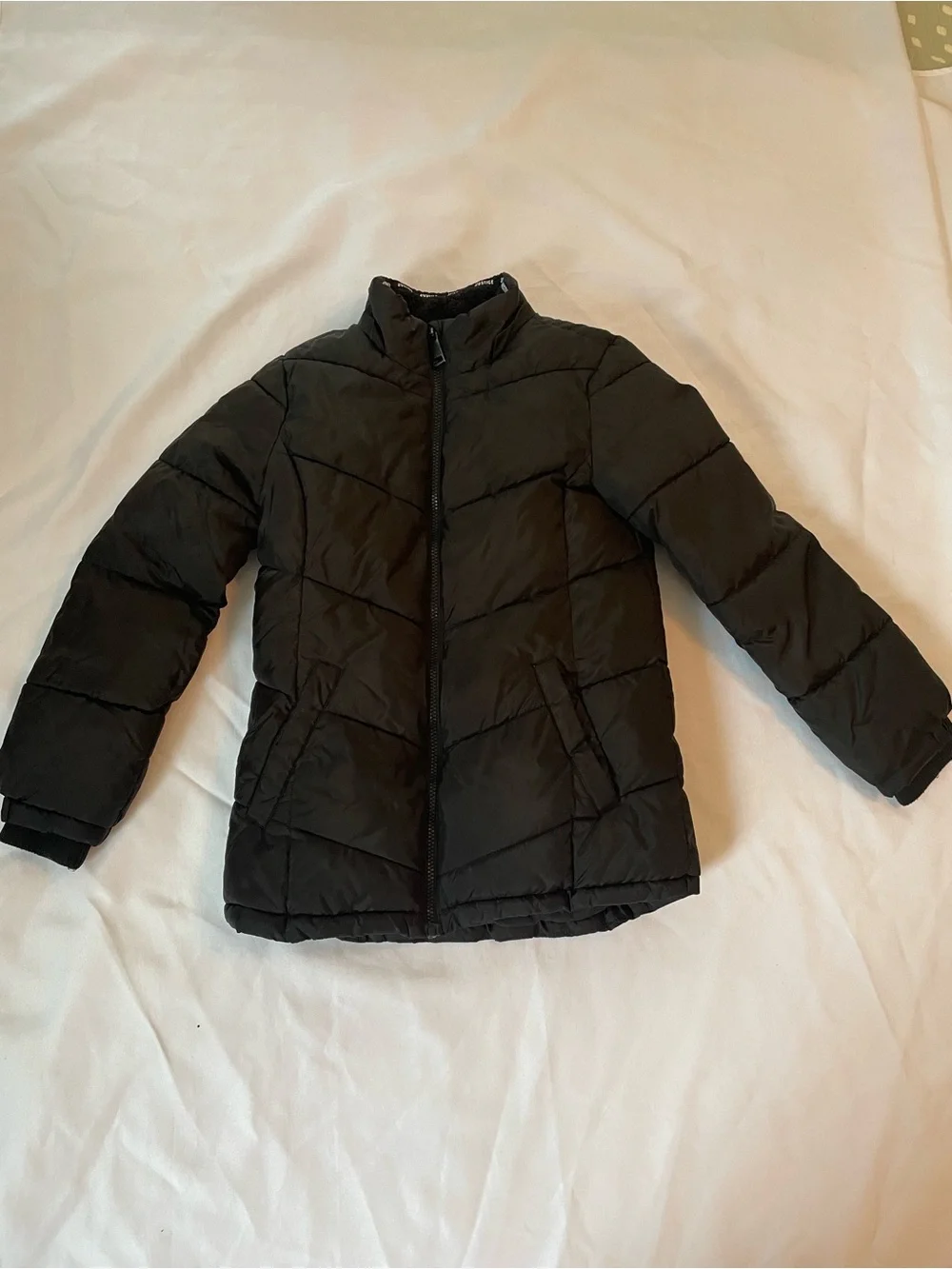 Justice Kids Black Puffer Jacket Warm Lining, Sleeve Decal, & Pockets Size 10(M)